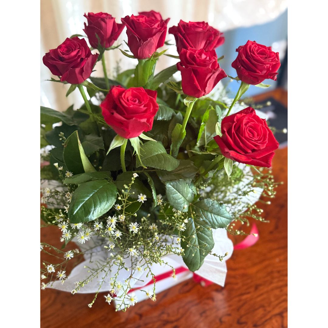 Red Roses Hat Box