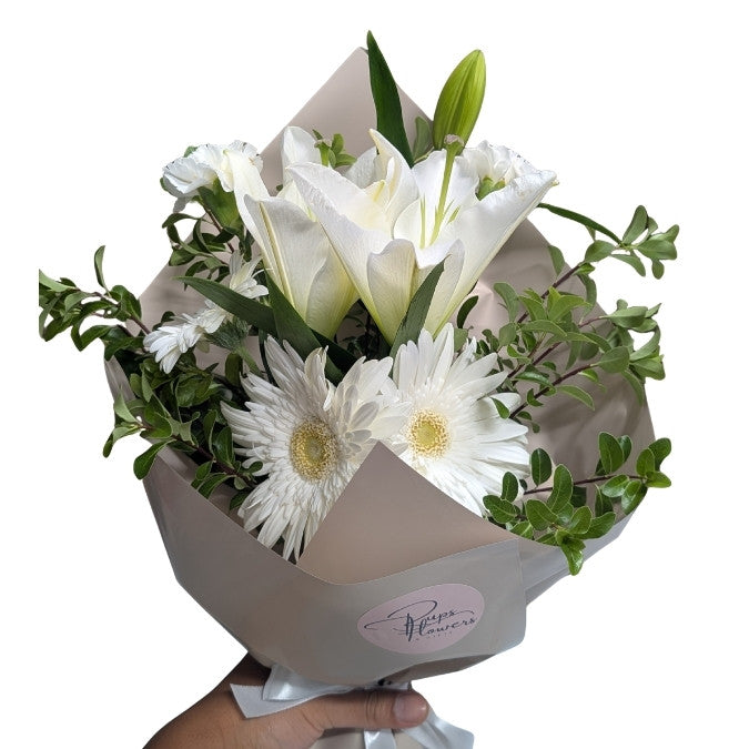 Simply WHite Small Bunch